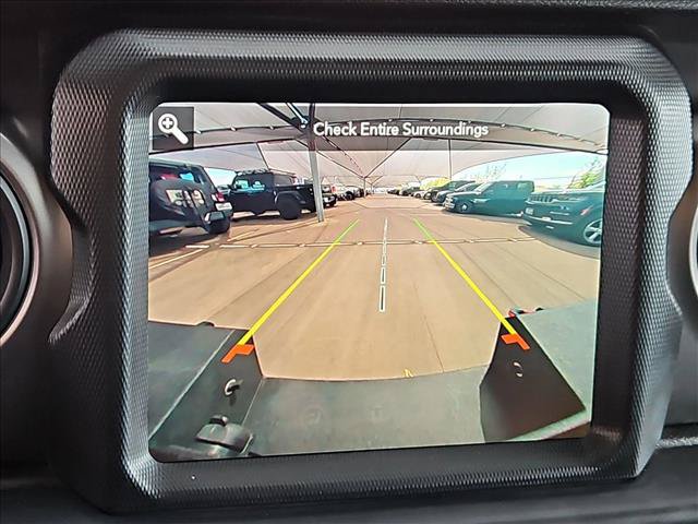 Used 2023 Jeep Gladiator Sport AWD/4WD image 12