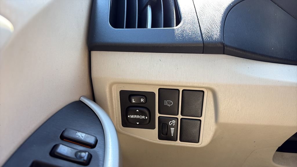 Used 2010 Toyota Prius Five FWD image 24
