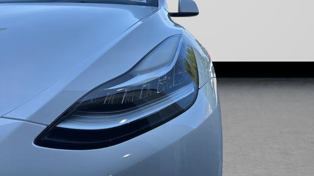 Used 2023 Tesla Model Y Long Range AWD/4WD image 28