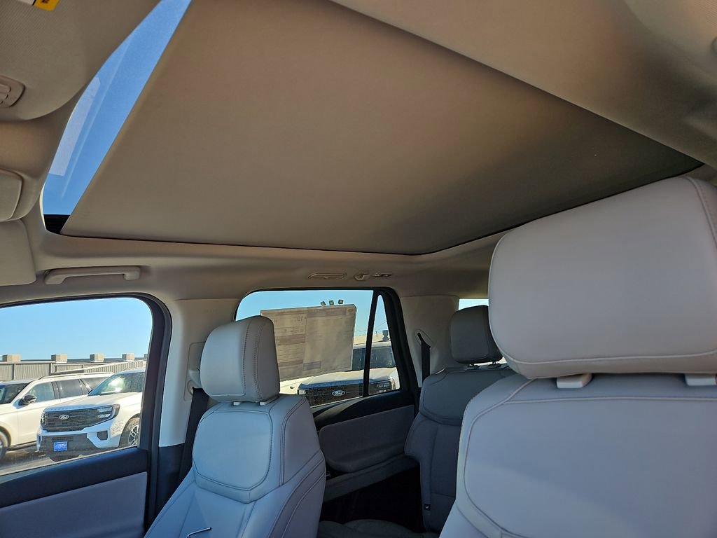 New 2025 Ford Expedition Max Active image 22