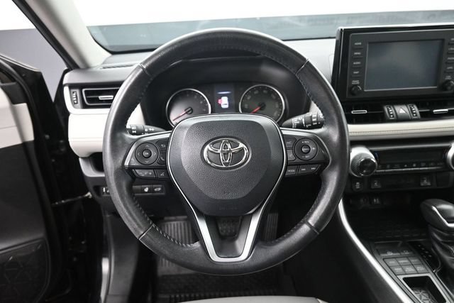 Used 2019 Toyota RAV4 XLE Premium w/ Cold Weather Package AWD/4WD image 21