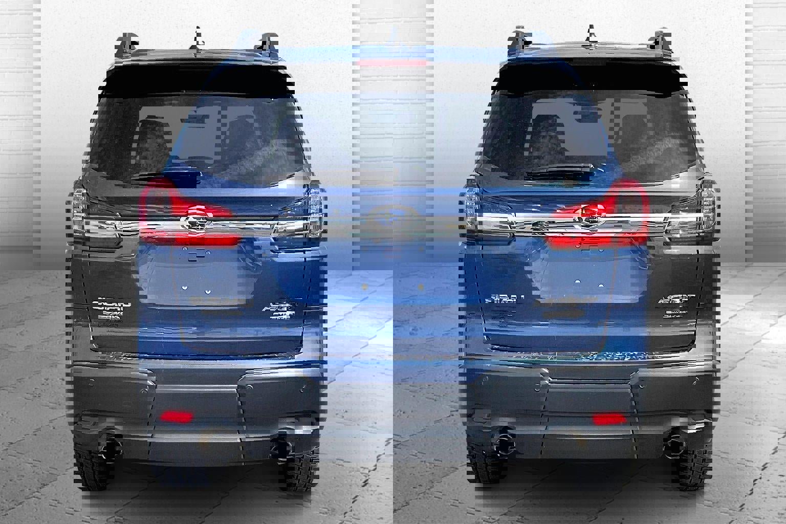 Used 2021 Subaru Ascent Limited w/ Technology Package image 3