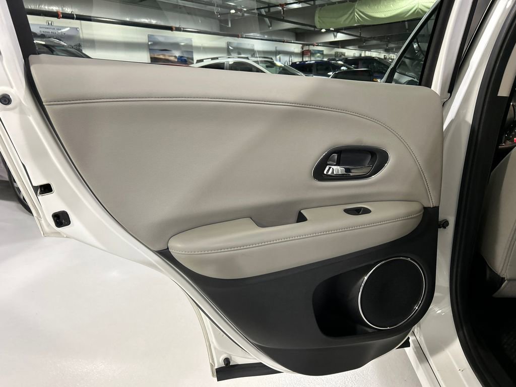 Used 2019 Honda HR-V Touring image 22