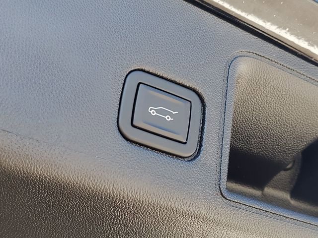 Used 2023 GMC Terrain SLE w/ Driver Convenience Package AWD/4WD image 34