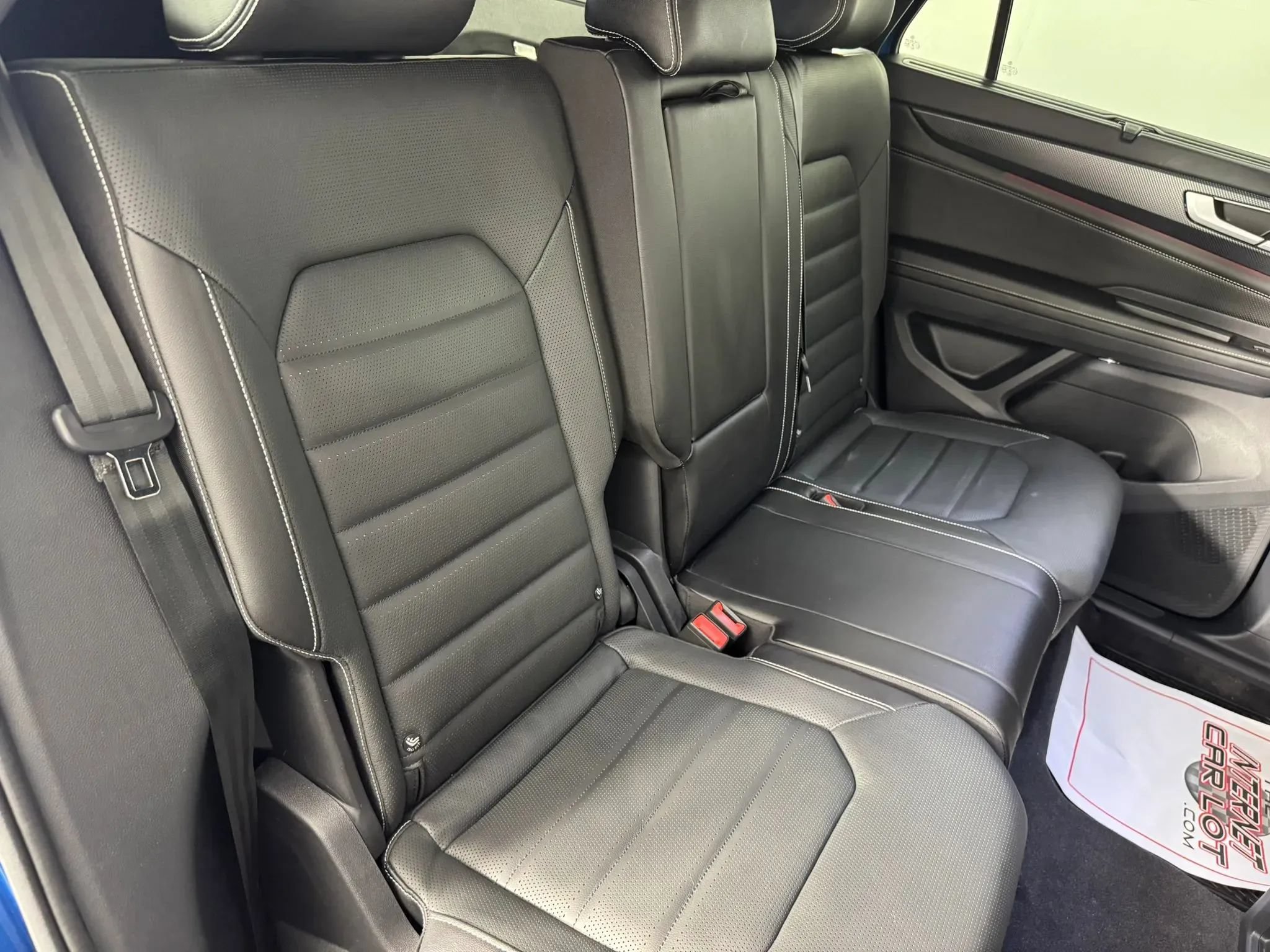 Used 2024 Volkswagen Atlas Cross Sport SEL AWD/4WD image 40