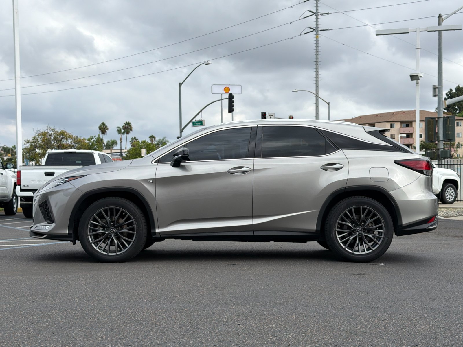 Used 2020 Lexus RX 450h F Sport w/ Cold Weather Package (CT) AWD/4WD image 2