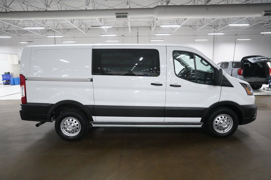 Used 2024 Ford Transit 250 Low Roof AWD w/ Exterior Upgrade Package image 35