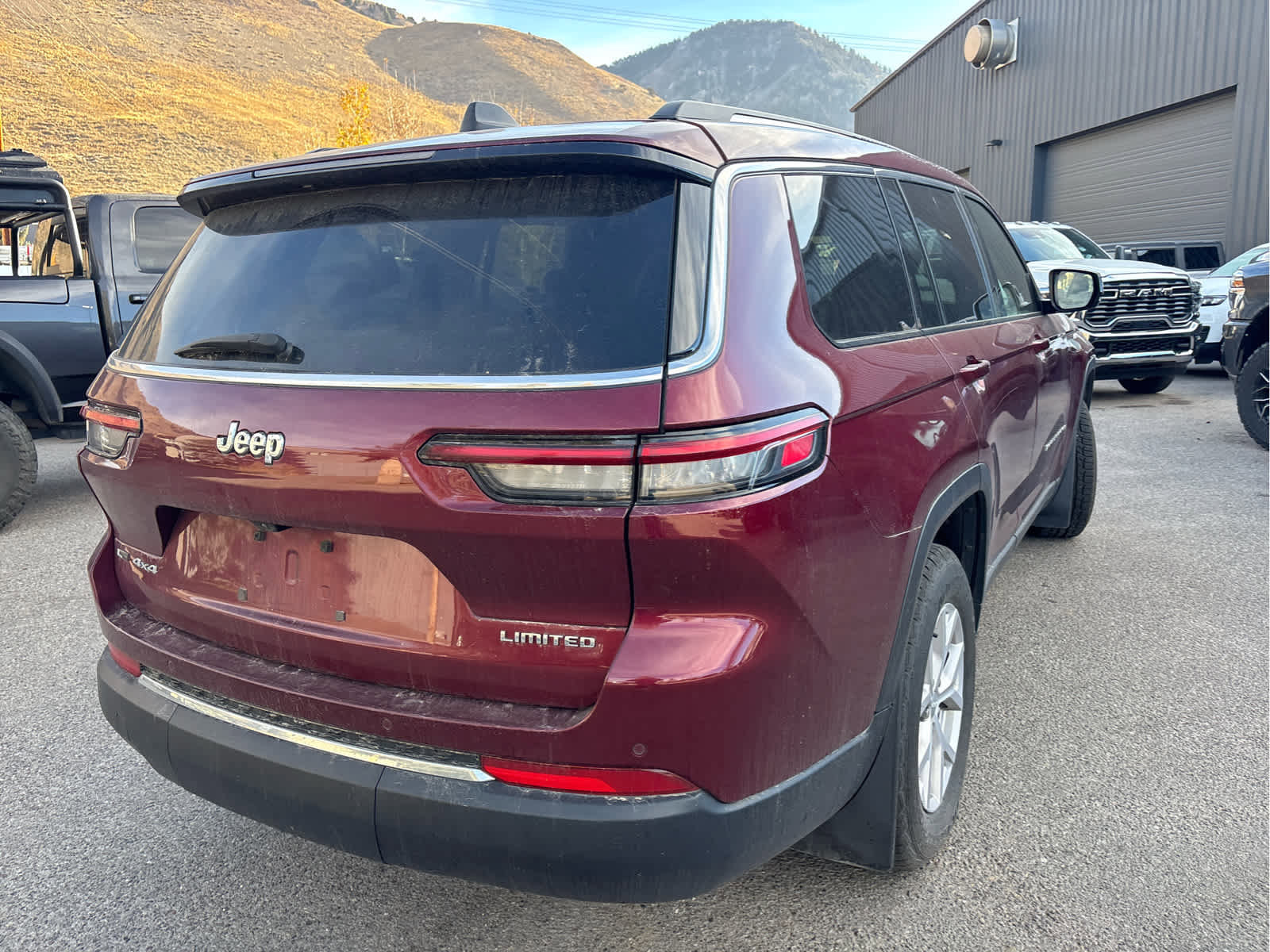 Used 2022 Jeep Grand Cherokee L Limited image 8