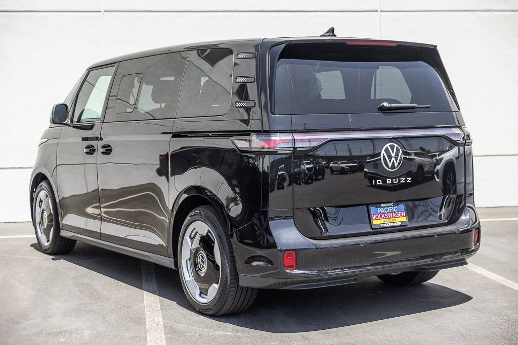 New 2025 Volkswagen ID. Buzz Pro S RWD image 4