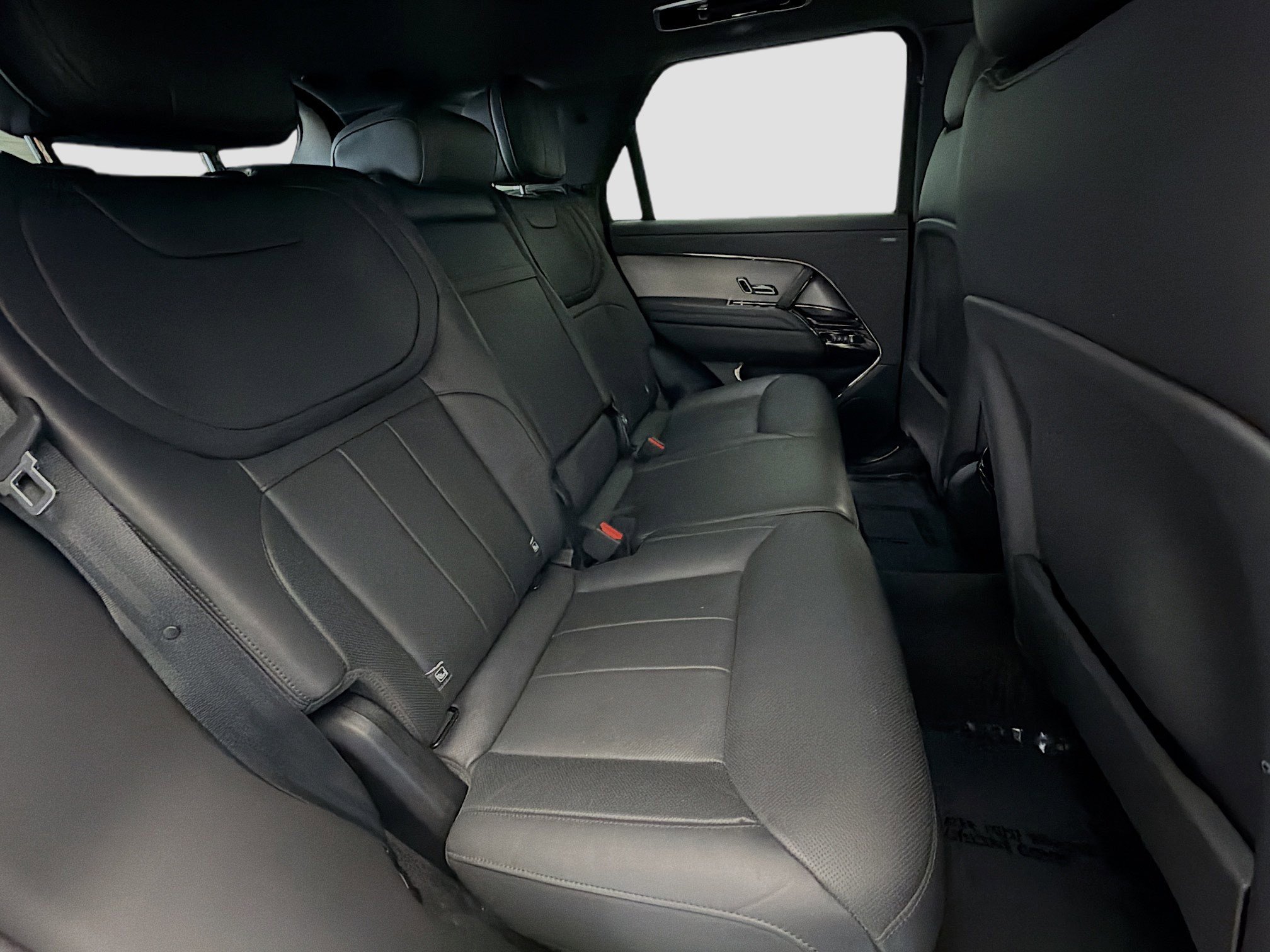 Used 2024 Land Rover Range Rover Sport Dynamic SE AWD/4WD image 13