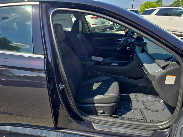 New 2025 Hyundai Sonata Limited image 24