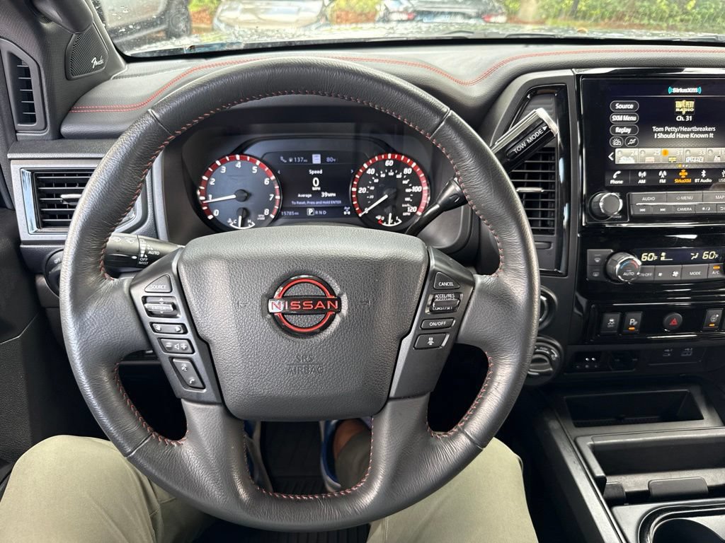 Used 2024 Nissan Titan PRO-4X AWD/4WD image 33