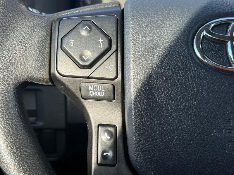 Used 2018 Toyota Tacoma SR5 image 13