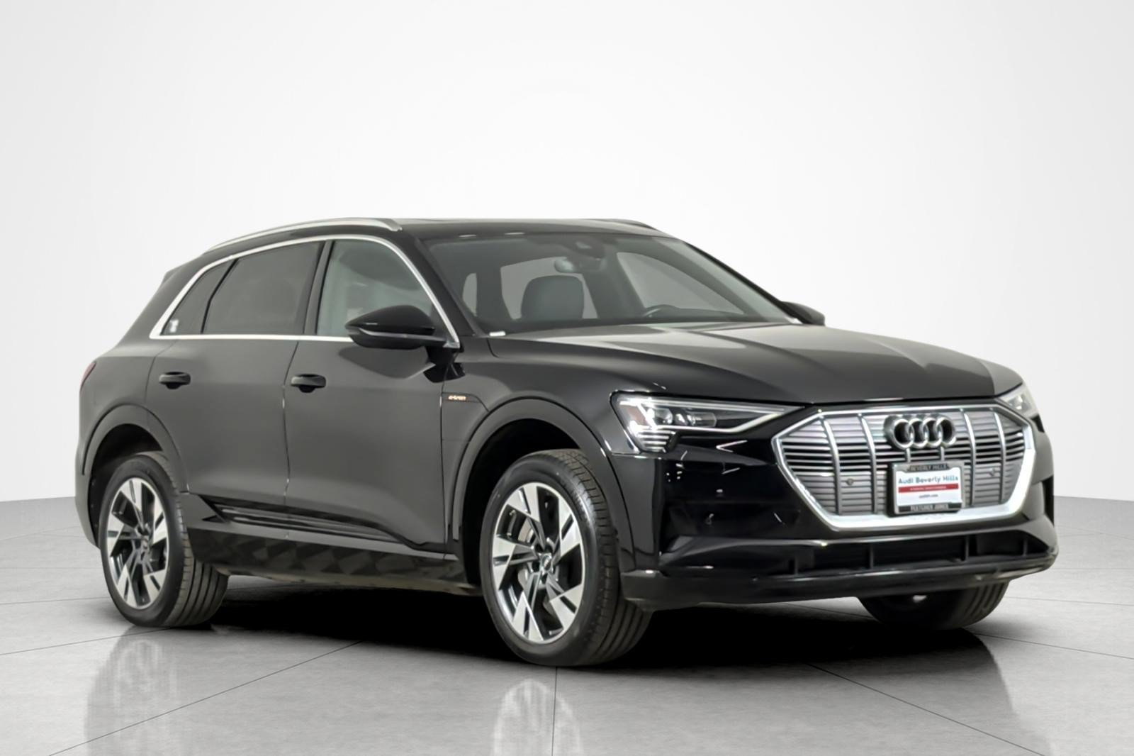 Used 2022 Audi e-tron Premium AWD/4WD image 7