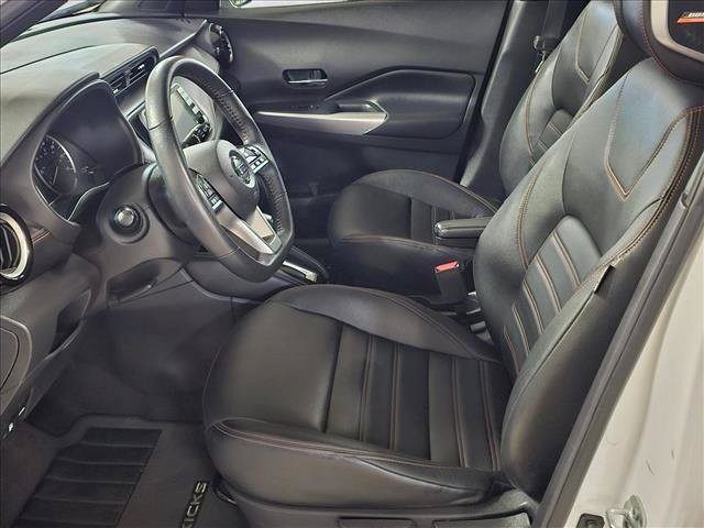 Used 2020 Nissan Kicks SR w/ SR Premium Package FWD image 24