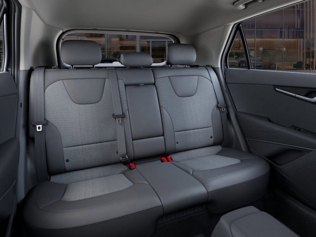 New 2025 Kia Niro EX Touring image 16