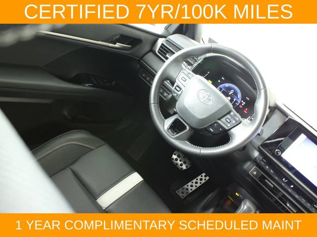 Used 2025 Toyota Camry SE FWD image 15