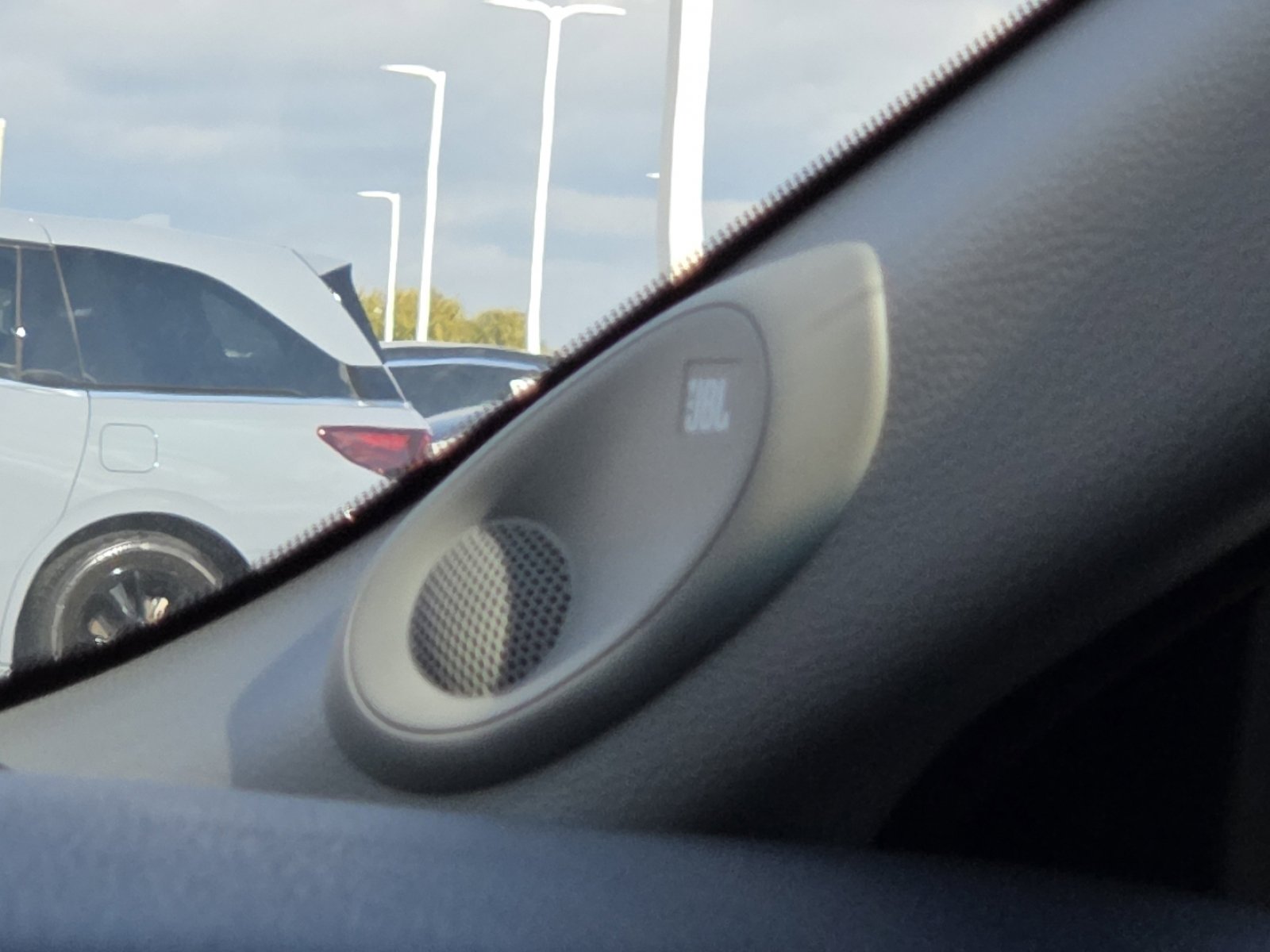 Used 2018 Toyota Camry XSE image 10