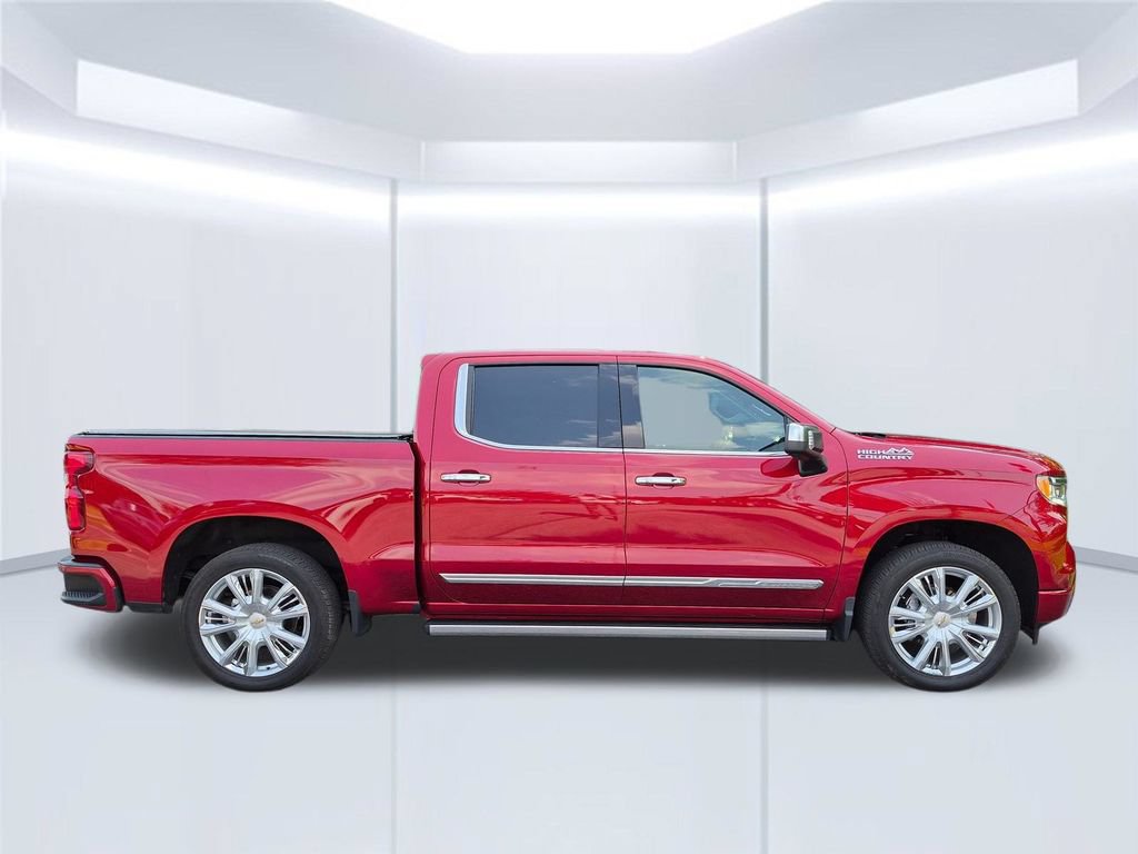 Used 2024 Chevrolet Silverado 1500 High Country w/ Technology Package AWD/4WD image 7