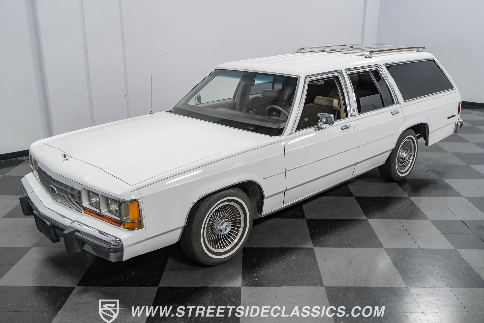 Used 1990 Ford LTD Crown Victoria image 35
