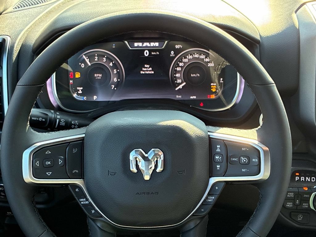 New 2026 RAM 1500 Big Horn AWD/4WD image 9
