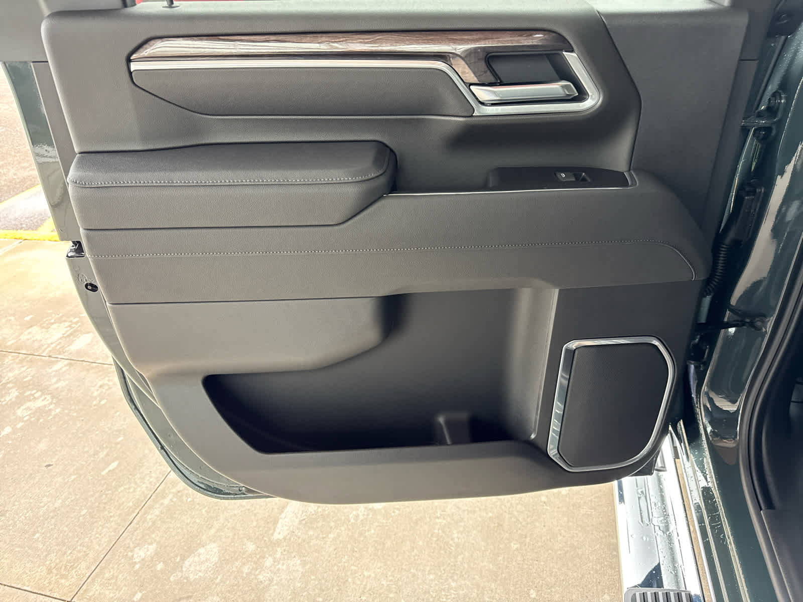 New 2026 Chevrolet Silverado 3500 LTZ w/ LTZ Convenience Package image 27