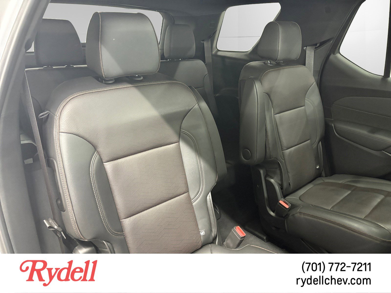 Used 2023 Chevrolet Traverse High Country AWD/4WD image 18