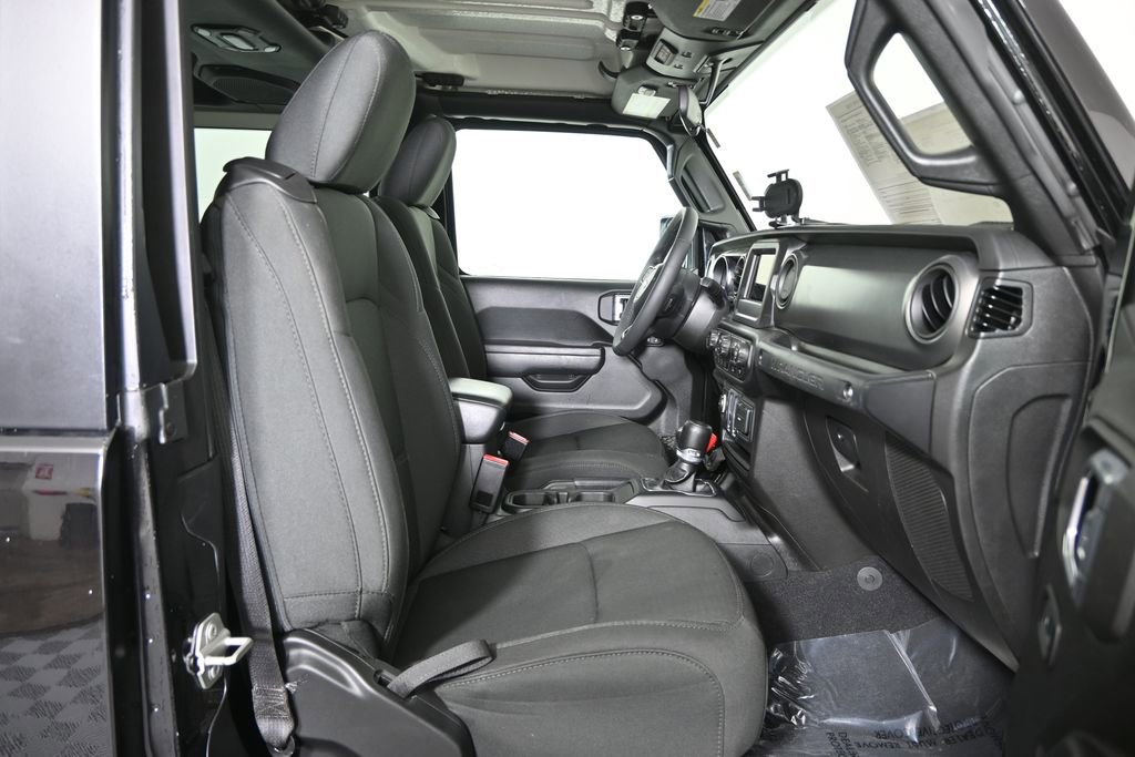 Used 2023 Jeep Wrangler Sport S image 13