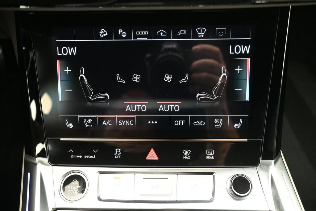 Used 2024 Audi Q8 e-tron Prestige w/ Prestige Package AWD/4WD image 17