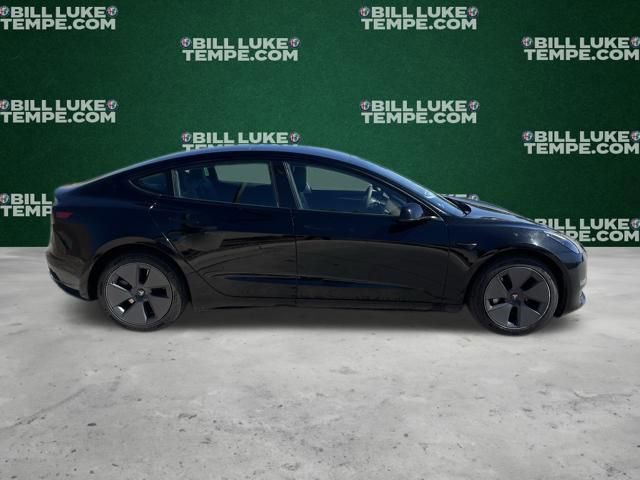 Used 2023 Tesla Model 3 Standard Range image 3