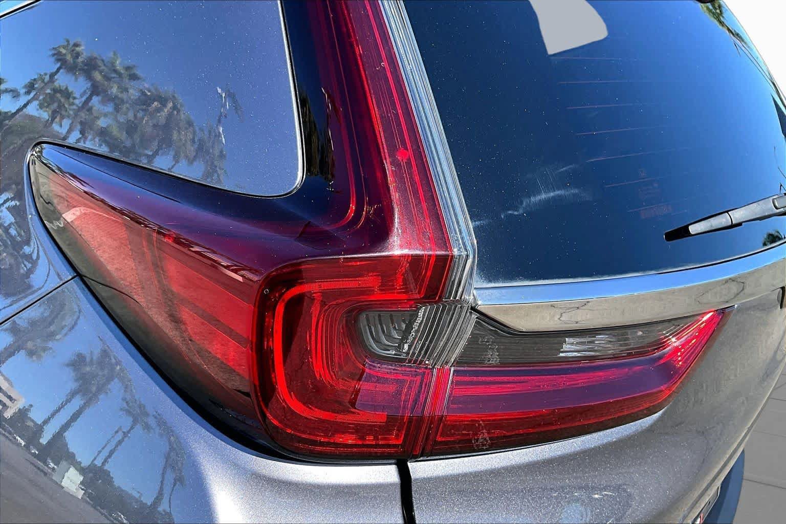 Used 2020 Honda CR-V Touring image 27