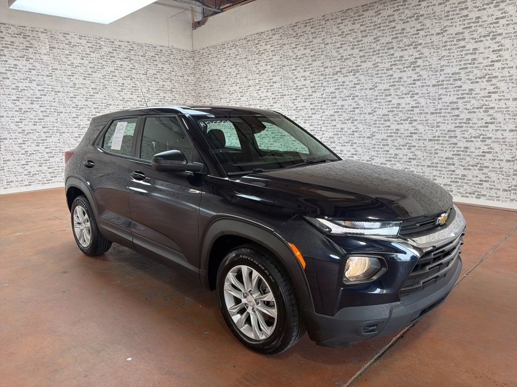 Used 2021 Chevrolet TrailBlazer LS FWD image 1