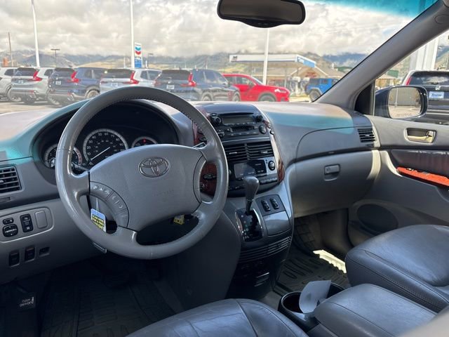 Used 2004 Toyota Sienna XLE FWD image 24