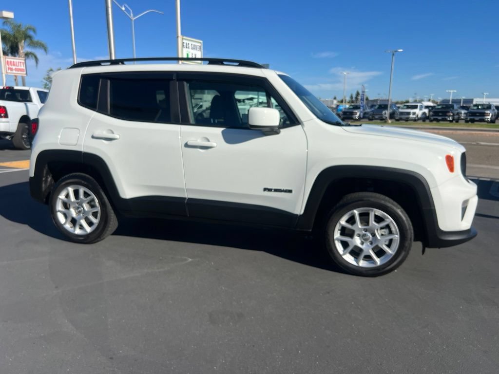 Used 2021 Jeep Renegade Latitude AWD/4WD image 11