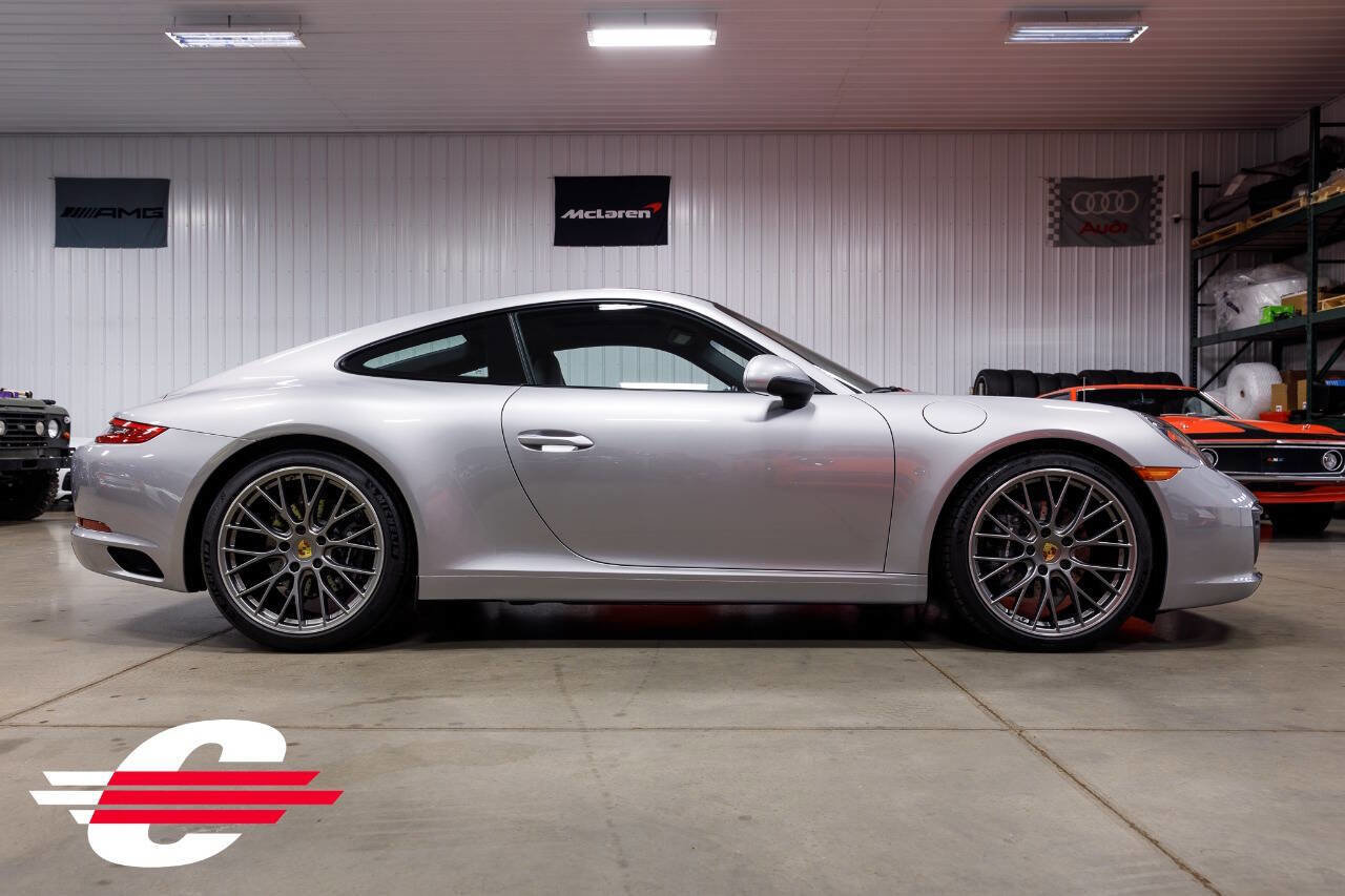 Used 2018 Porsche 911 Carrera image 2