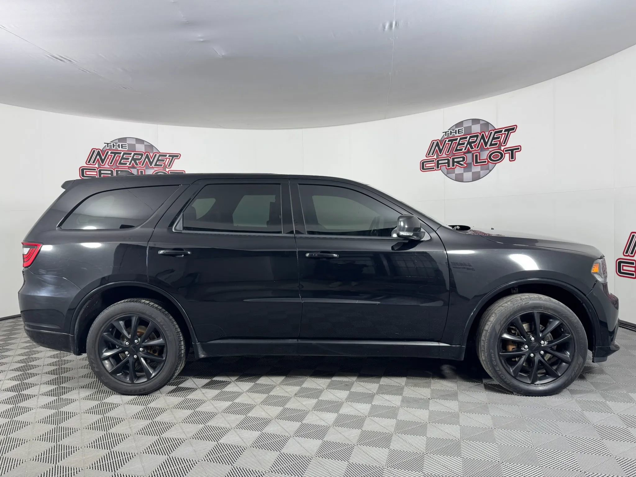 Used 2017 Dodge Durango GT w/ Blacktop Package image 8