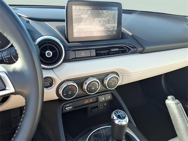 Used 2021 MAZDA MX-5 Miata RF Grand Touring w/ Appearance Package image 11