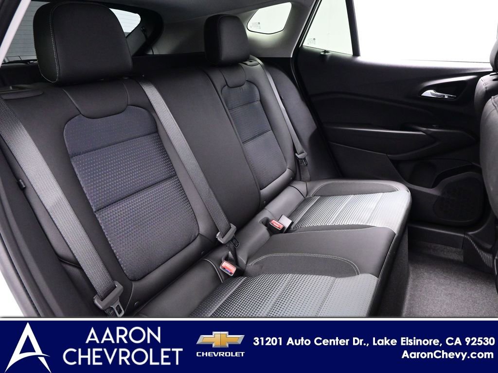 New 2026 Chevrolet Trax LT w/ Driver Confidence Package FWD image 12