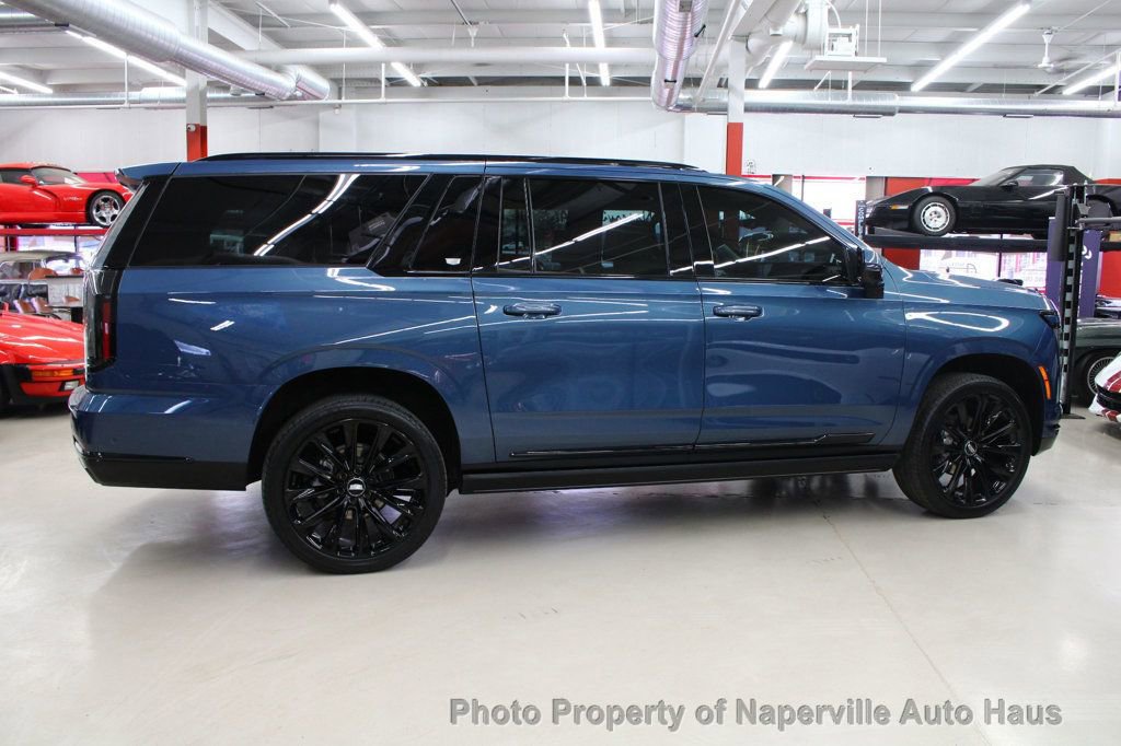Used 2025 Cadillac Escalade ESV Sport Platinum w/ LPO, ONYX Package image 83