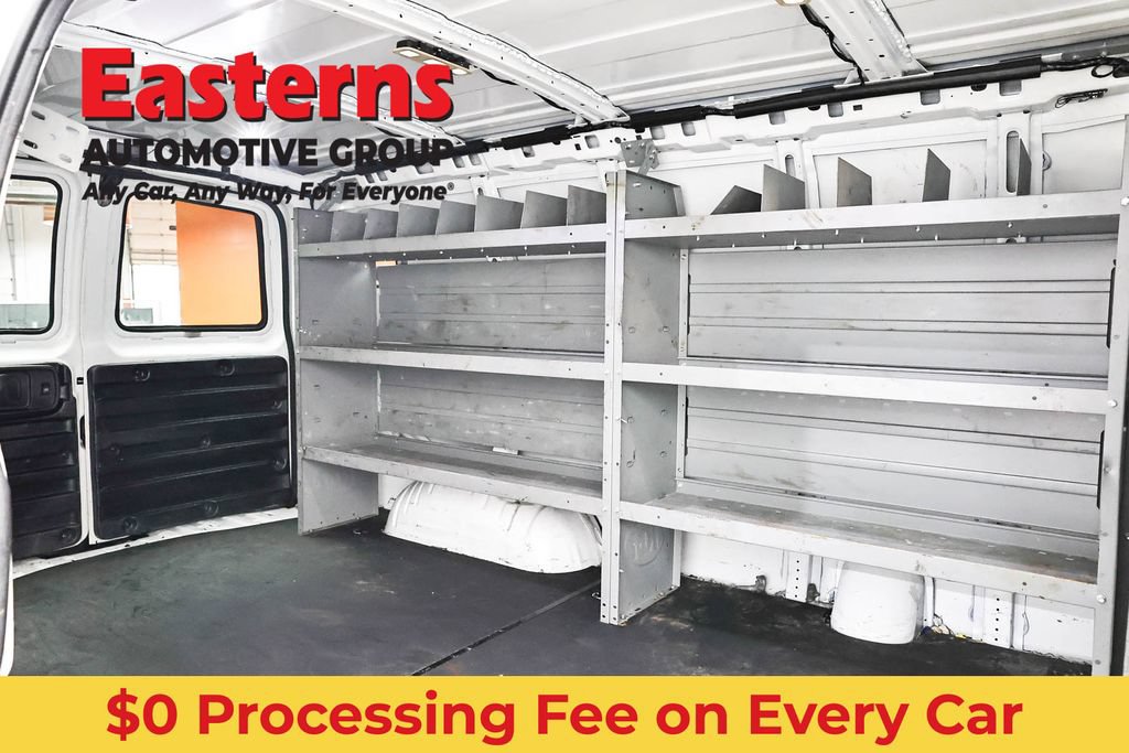 Used 2021 Chevrolet Express 3500 w/ Driver Convenience Package RWD image 21