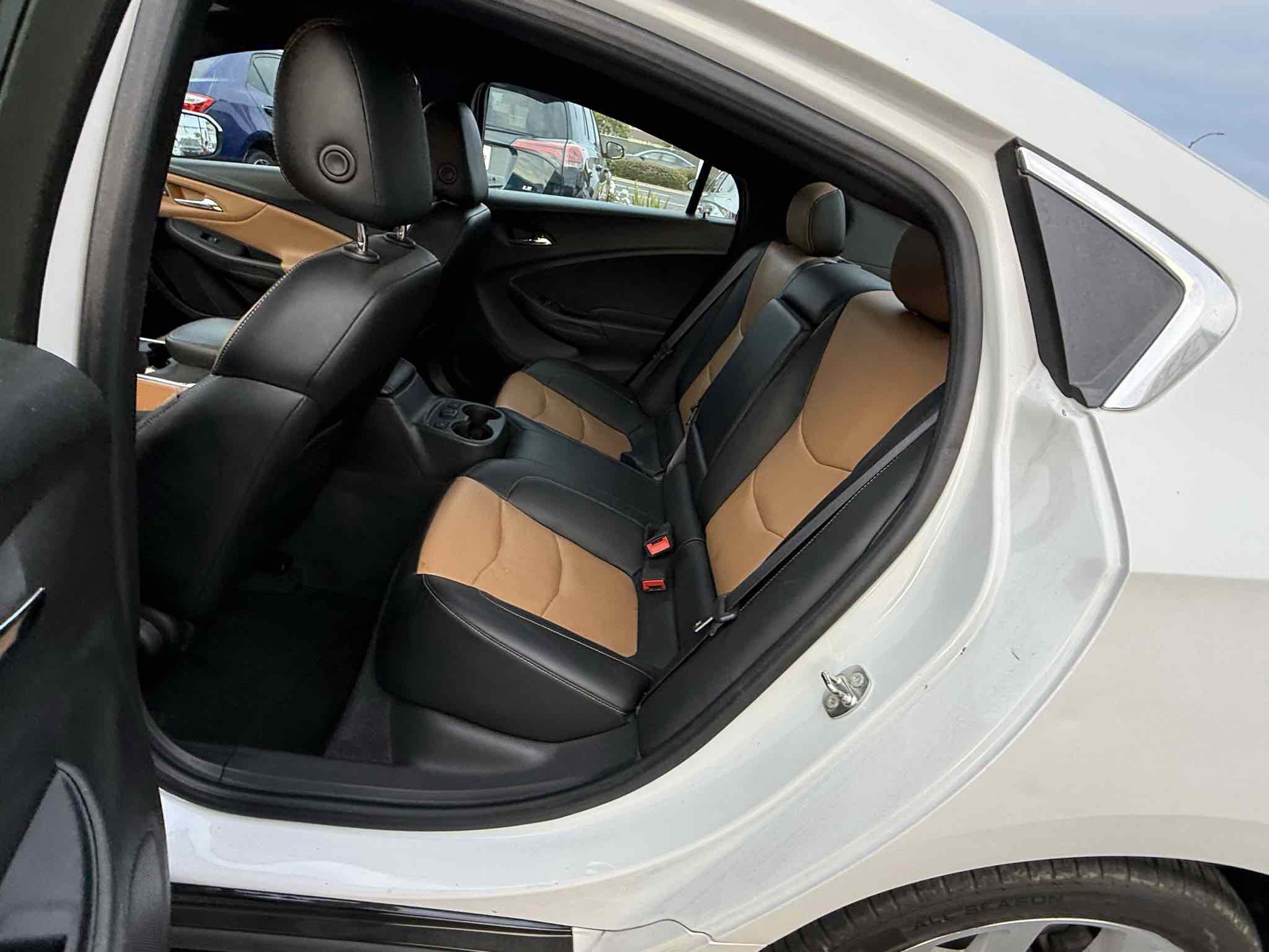 Used 2017 Chevrolet Volt Premier w/ Driver Confidence II Package FWD image 69
