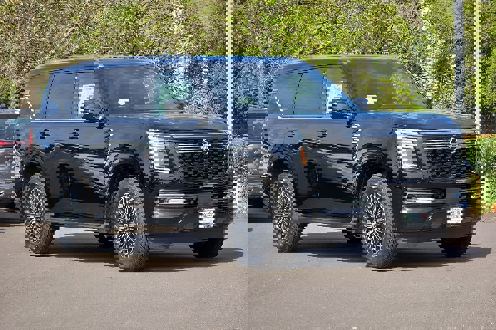 New 2025 Nissan Armada SL w/ Captain's Chari Seat Package image 9