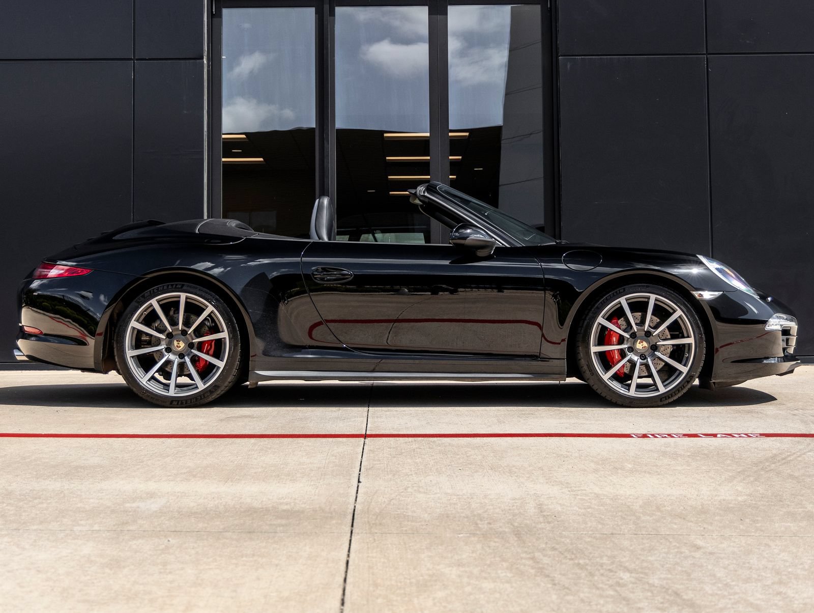 Certified 2014 Porsche 911 Carrera 4S AWD/4WD image 13