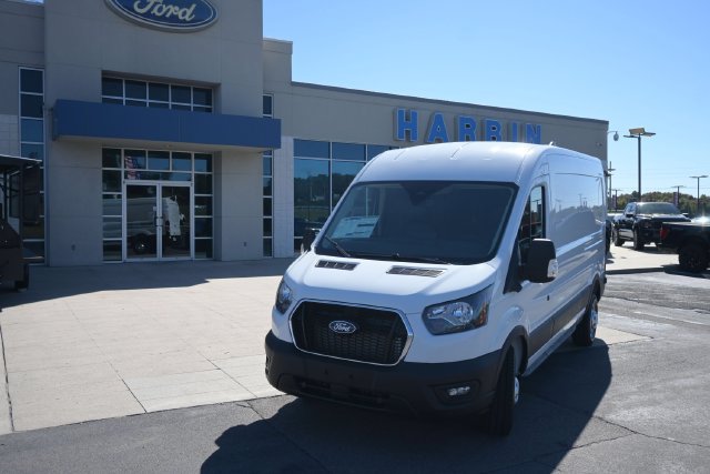 New 2027 Ford Transit 250 148 Medium Roof RWD image 3