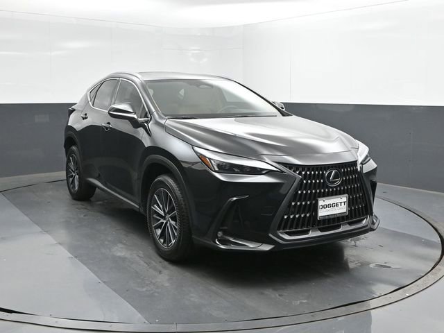 Used 2025 Lexus NX 250 FWD w/ Towing Package (2000 Lbs) image 17