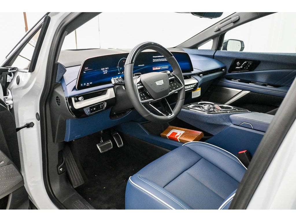 New 2027 Cadillac Optiq Premium Sport w/ LPO, ONYX Package AWD/4WD image 19