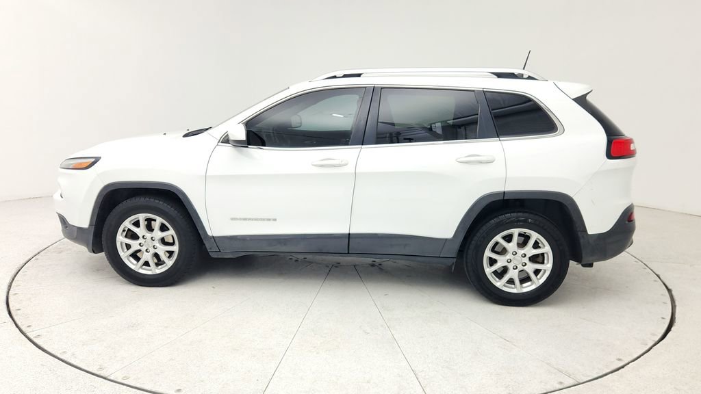 Used 2017 Jeep Cherokee Latitude image 5