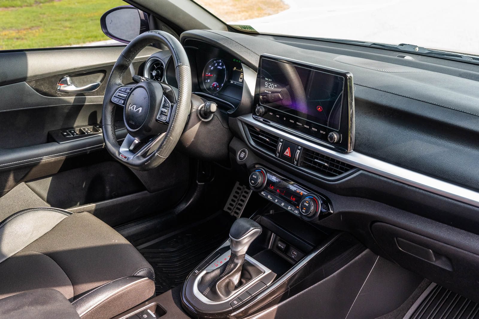 Used 2023 Kia Forte GT-Line w/ GT-Line Technology Package FWD image 15