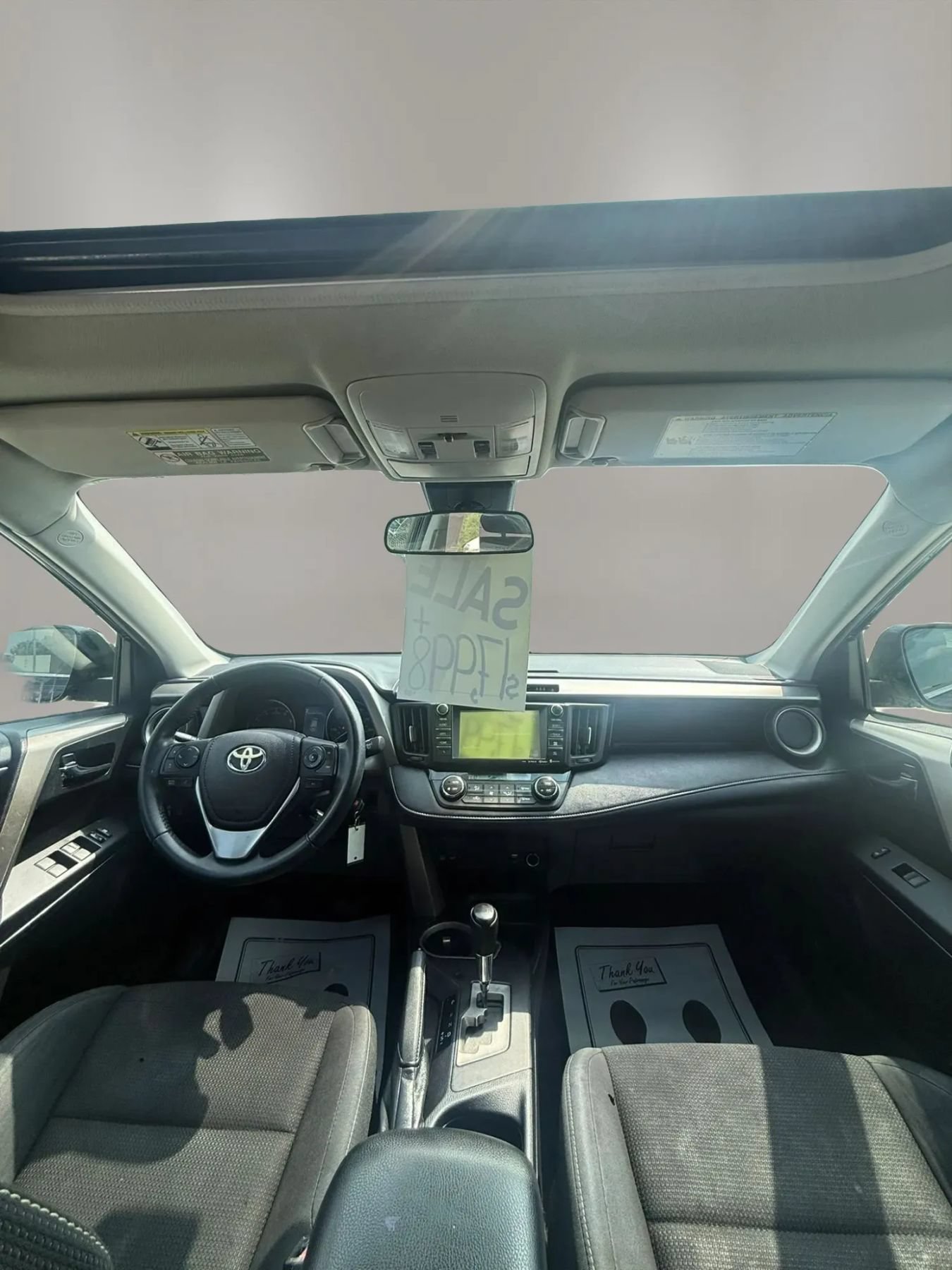 Used 2017 Toyota RAV4 XLE FWD image 12