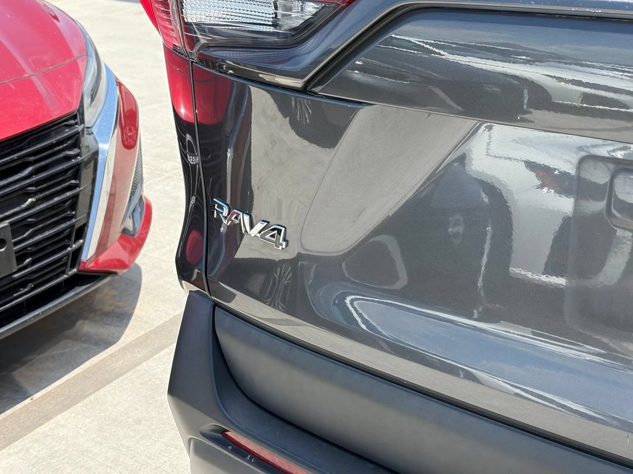 Used 2020 Toyota RAV4 LE w/ All Weather Liner Package FWD image 4